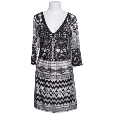 Robe (Noir, Blanc) de Ana Alcazar