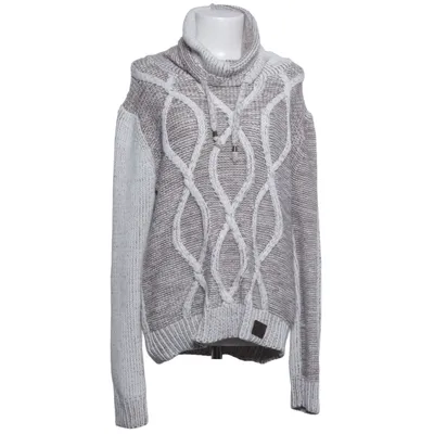 Turtleneck (Brown, White) from AIK Acrylic