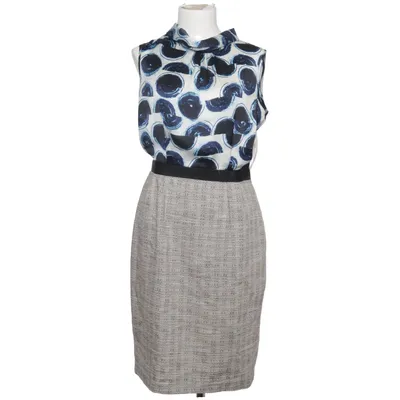 Robe (Bleu, Blanc, Gris) de Fenn Wright Manson