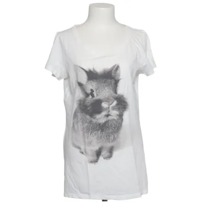 T-shirt (White) from Sisterhood