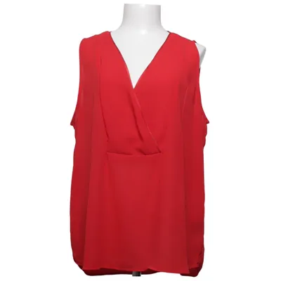 Haut (Rouge) de August Silk Polyester