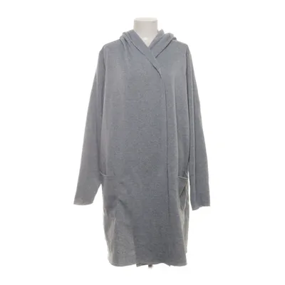 Badrock (Grå) från Janina Curved Polyester