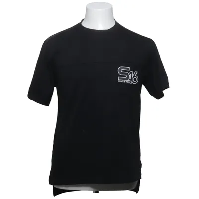 T-shirt (Black) from Gesto