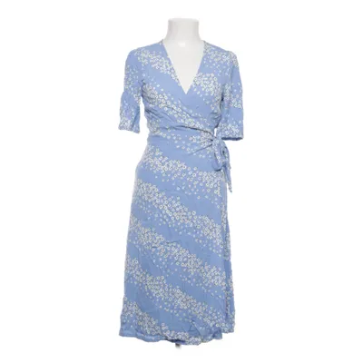 Omlottklänning (Blå, Vit, Flerfärgad) från MbyM Viskos