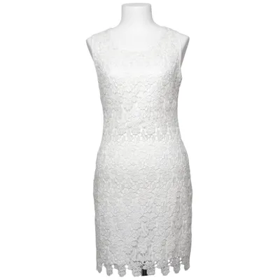 Klänning (Vit) från Model Behaviour Polyester