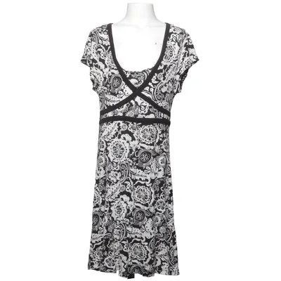 Kleid (Schwarz, Weiß) von Heart Quake Viskose