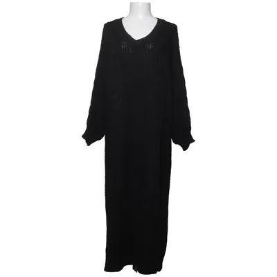 Robe (Noir) de Mix by Heart Acrylique