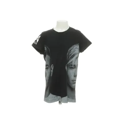 T-shirt (Black) from Marcus & Martinus