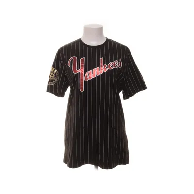 T-shirt (Svart, Röd) från Majestic Athletic Bomull