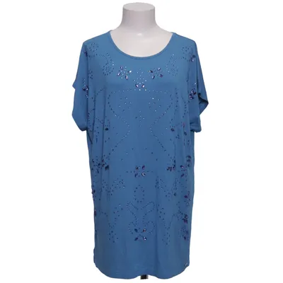 T-shirt (Blauw) van Sarah Kern