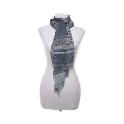 Shawl (Gray, White) from Church's