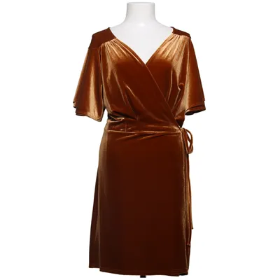 Omlottopp (Brun) från Line of Oslo Acetat, Elastan, Polyester