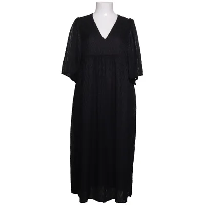 Långklänning (Svart) från Leveté Room Polyester