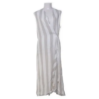 Maxi jurk (Wit, Beige) van HOPE Stockholm Viscose