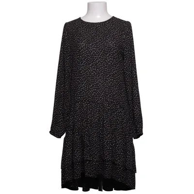 Robe (Noir, Blanc, Jaune) de Lollys Laundry