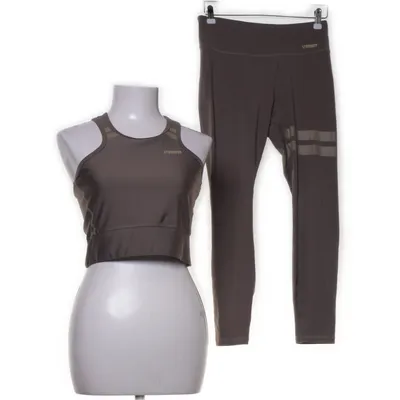 Ensemble de vêtements de sport (Gris) de Stronger