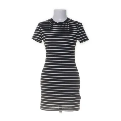Klänning (Svart, Vit) från Fancyqube Elastan, Polyester