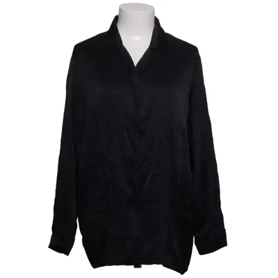 Blus (Svart) från Lady Avenue Silke