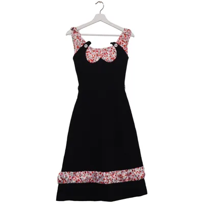 Robe (Noir, Blanc, Rouge) de Bettie Page