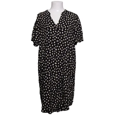 Robe (Noir, Blanc) de Samsa Collection Viscose
