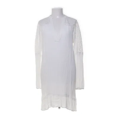Robe (Blanc) de Rue de Femme