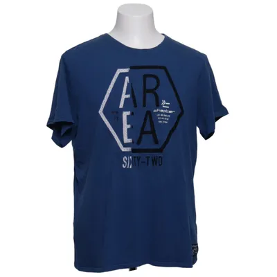 T-shirt (Area Sixty-Two) from Chapter Cotton