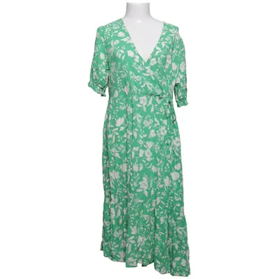 Maxi dress (Green, White) from New Look Curves Viscose