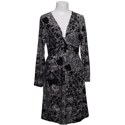 Slå-om-kjole (Ilona) fra Des Filles á La Vanille Elastan, Polyester
