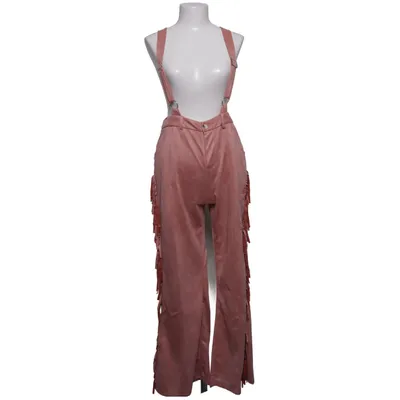 Tuinbroek (Fringe overalls, fringe pants, suspender pants, leather look pants, faux leather, western style, cowboy fashion, cowgirl outfit, boho fashion, bohemian style, festival outfit, Coachella, Burning Man, rodeo style, country concert, Nashville style, hippie chic, suede look, pink pants, dusty rose, wide leg pants, flared pants, statement piece, vintage inspired, retro fashion, Y2K fashion, 90s revival, 70s inspired, rave outfit, dancewear, stage outfit, performance wear, TikTok trend, Instagram fashion, influencer style, boutique fashion, unique, rare, eye catching, glam, chic, edgy, aesthetic, festival wear, western chic, country glam, rodeo queen, boho cowgirl, fashionista, stylish, women's fashion, adjustable suspenders, high waist, trendy.) Elastaan, Polyester