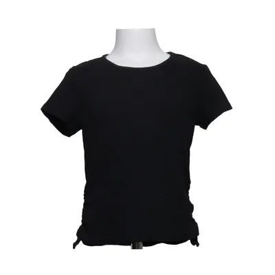 T-shirt (Schwarz) von XOXO Friends