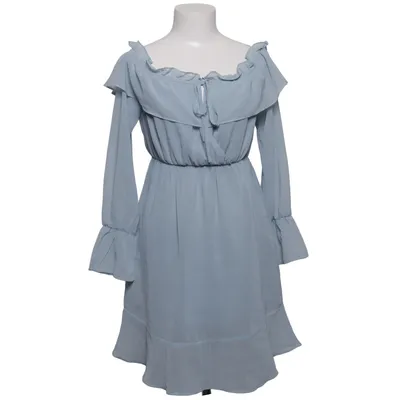 Jurk (Off Shoulder Short Frill Dress) van Iva Nikolina x NA-KD Polyester