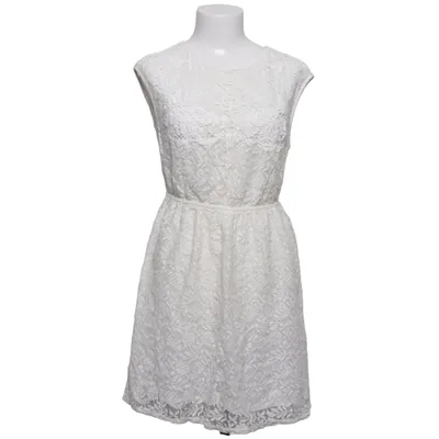 Robe (Blanc) de Zara Trafaluc Collection