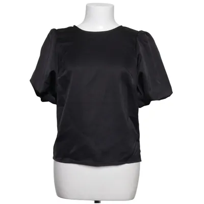 Blus (VIELLETTE 2/4 SATIN PUFF TOP) från VILA Återvunnen polyester