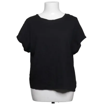 T-shirt (Black) from Lola Liza
