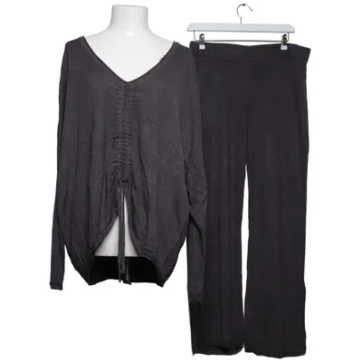 Loungewear (Gray) from Black Palms the Label Viscose