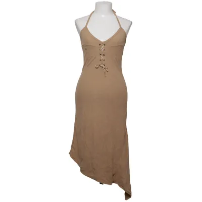 Robe dos-nu (Beige) de Julien Acrylique, Polyester
