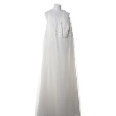 Brudklänning (Vit) från Asos Bridal