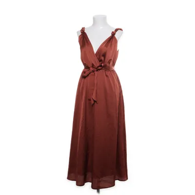Robe longue (TPRSS19BB0283) de Trendyol Polyester
