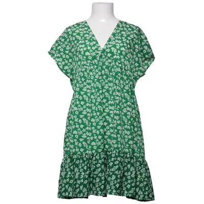 Robe (Vert, Blanc) de Emery Rose