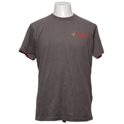 T-shirt (Gray, Red) from The Famous Grouse Cotton