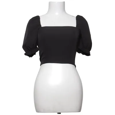 Crop top (Zwart) van Anika Teller x NA-KD
