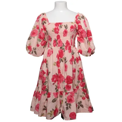 Klänning (VMNOMIA 2/4 SQUARE NECK SHORT DRESS VMA) från Aware Ekologisk bomull