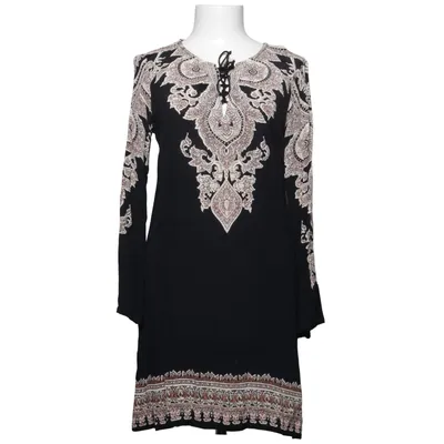 Klänning (Svart, Flerfärgad) från Indiska Viskos