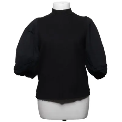 Top (Black) from Gestuz