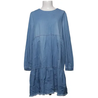 Robe en jean (Bleu) de Alvina