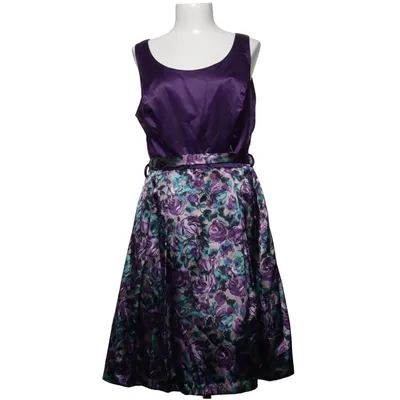 Kleid (Lila, Mehrfarbig) von Pepperberry Acetat, Baumwolle, Elasthan, Polyamid, Polyester