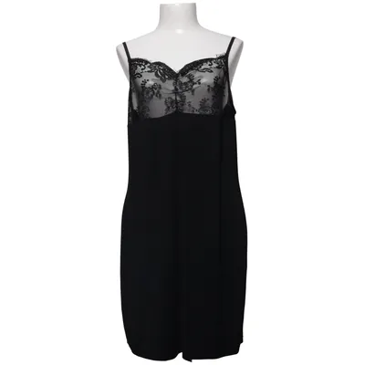 Negligee (Black) from Educe