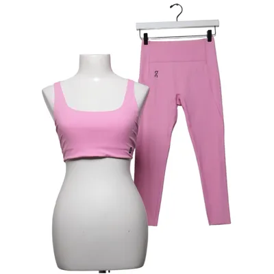 Trainingsanzug Set (Studio Tights 7/8) von O.N Elasthan, Recyceltes Polyester