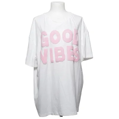T-shirt (Wit, Roze) van Shein Curve Elastaan, Polyester