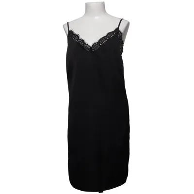 Nuisette (Noir) de Magasin Polyester